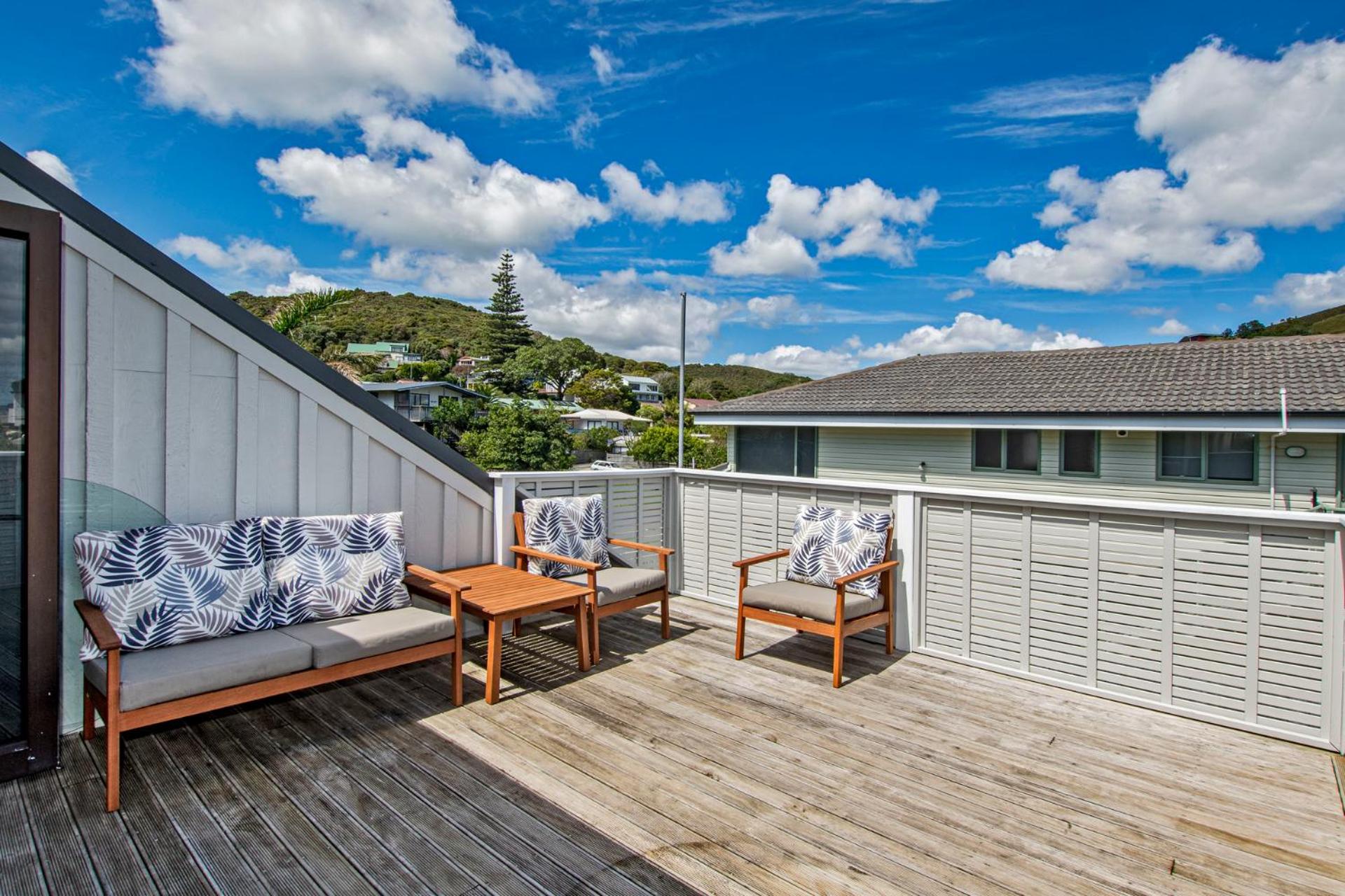 Retreat at Tapeka Point - Russell Holiday Home view 3