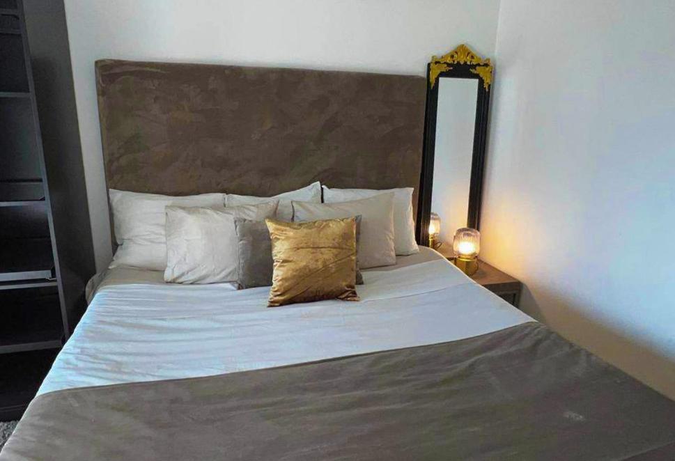 Private Room in Apartment view 3