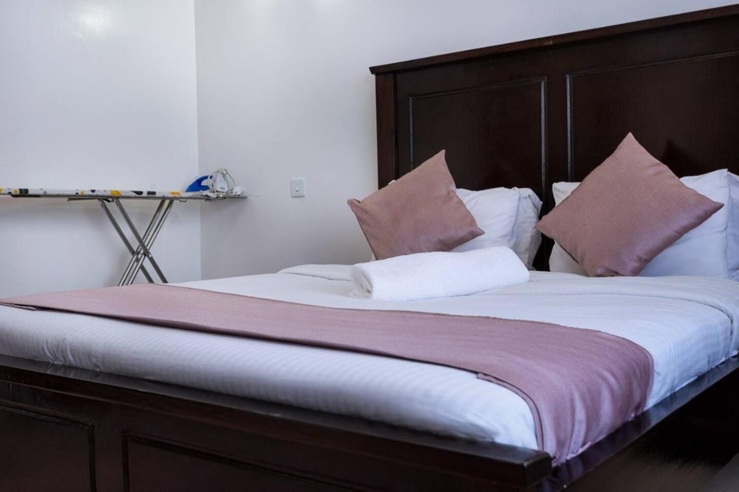 Lathembo Serviced Apartments