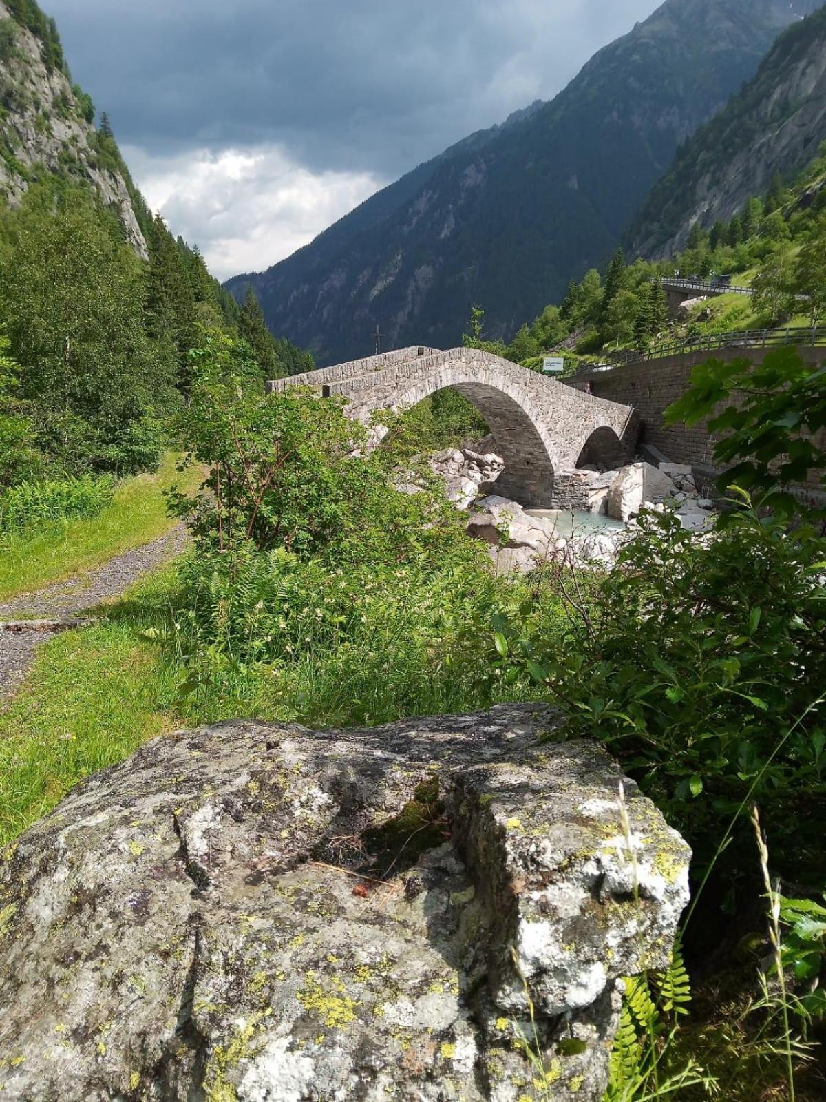 Gotthard Backpacker view 4