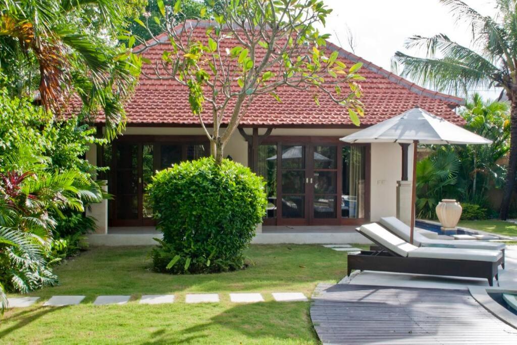 Villa Mango - 3 Bedroom Villa in Seminyak view 4