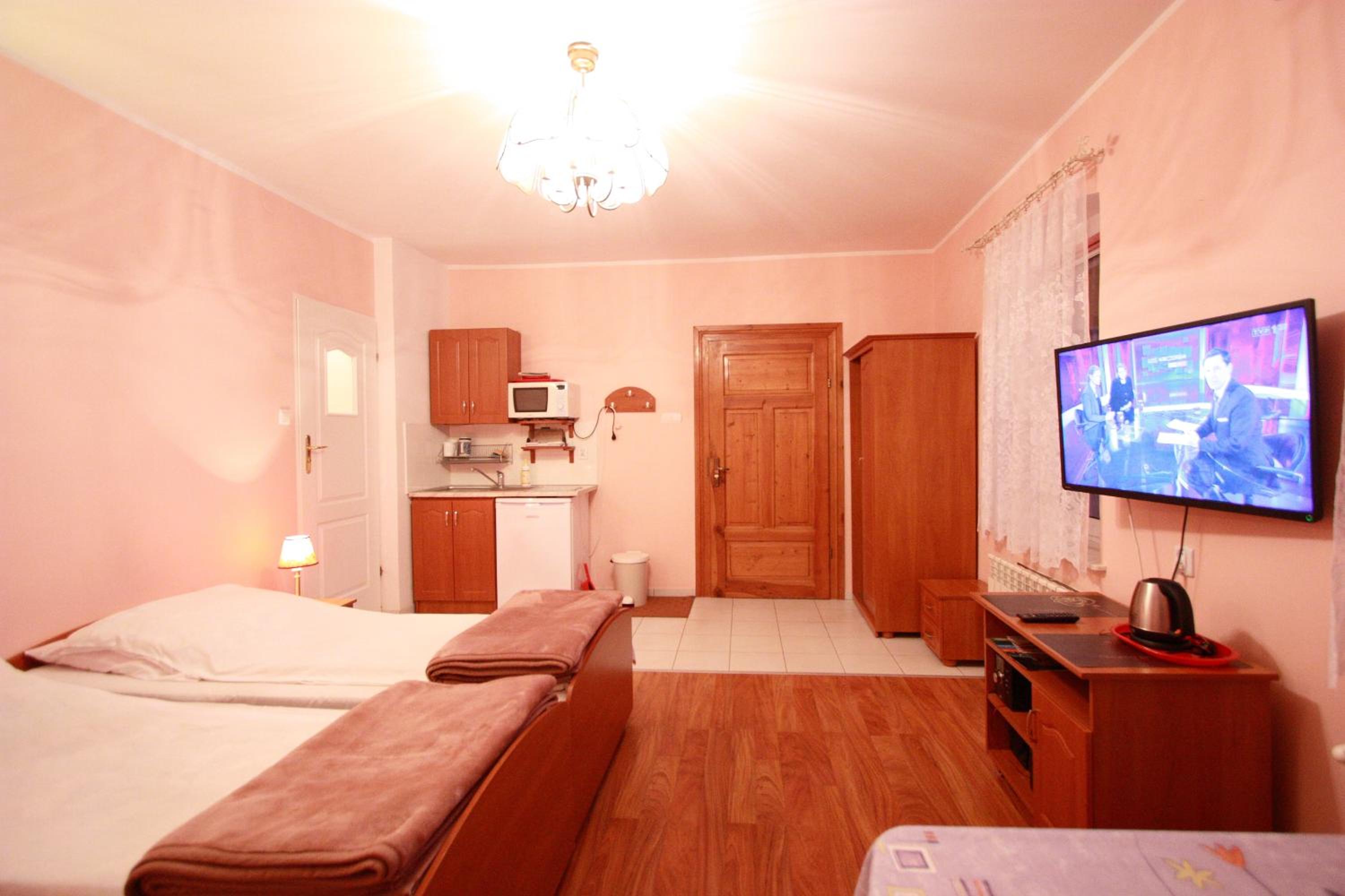 Photo 48