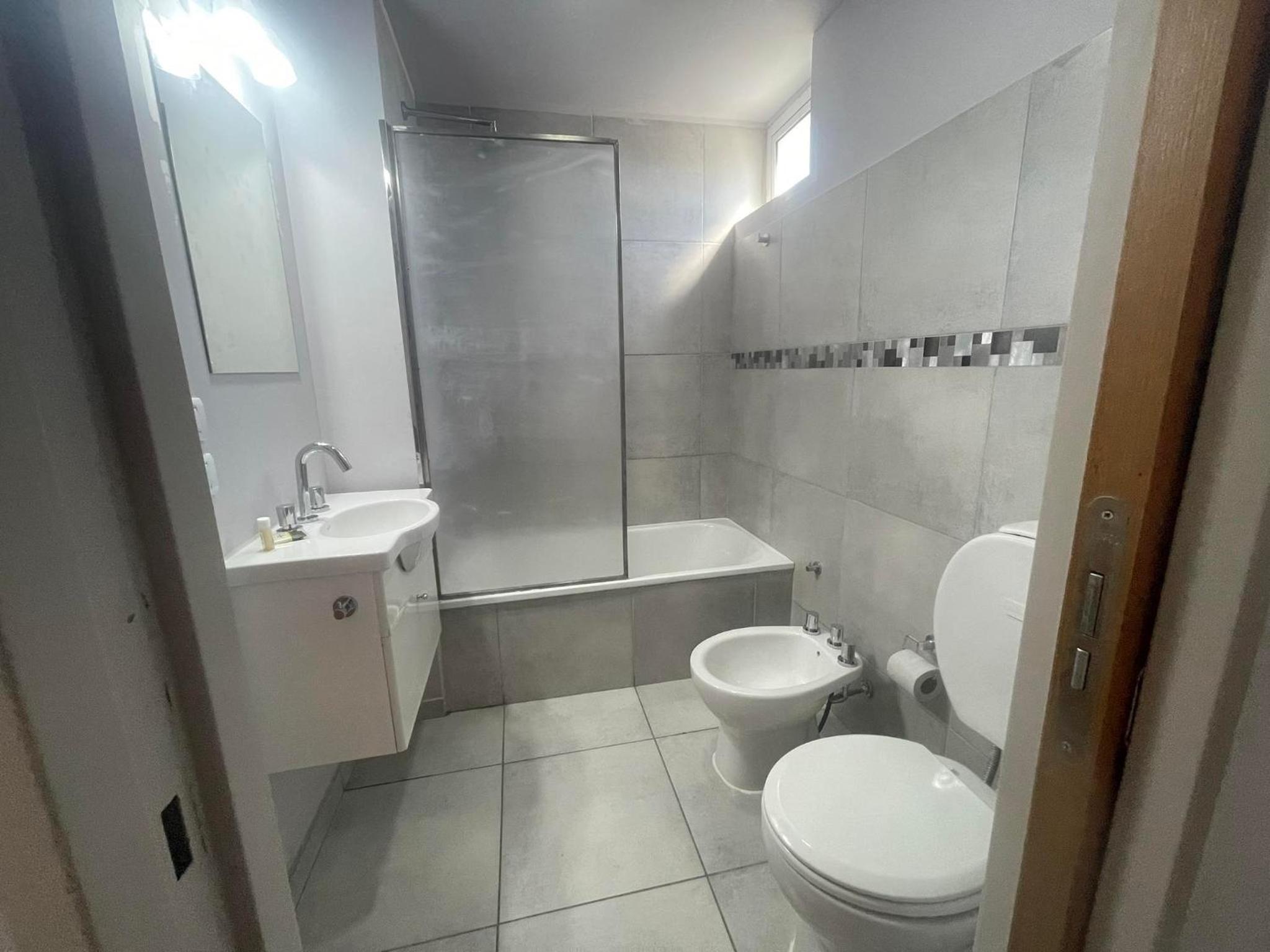 Departamento por día para 4 personas con cochera cubierta en Bahía Blanca