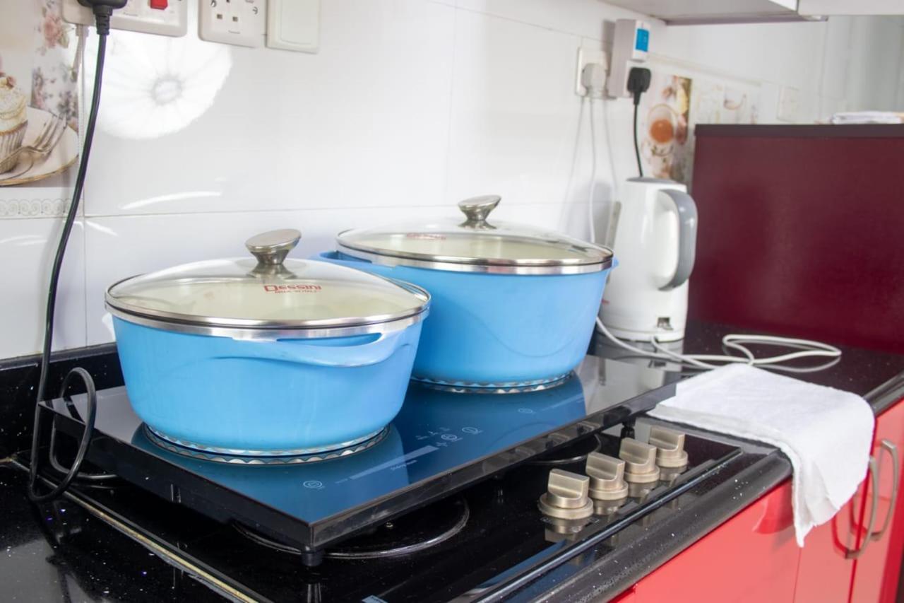 4 luxurious all ensuite & serviced apartments Westlands view 2