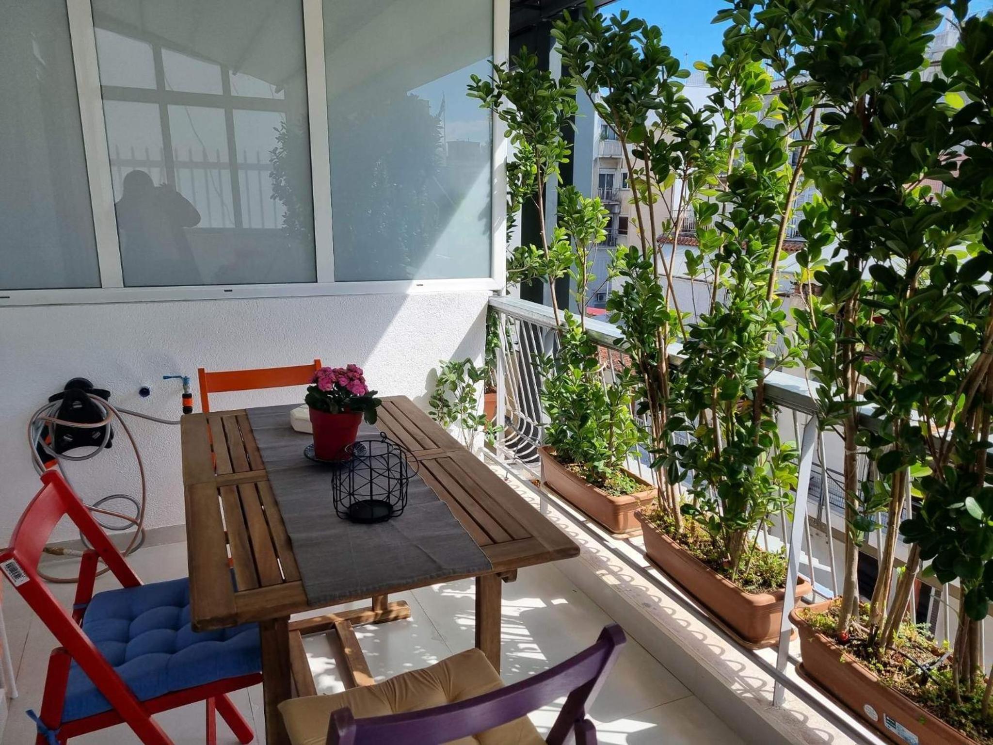 Modern studio apartment B