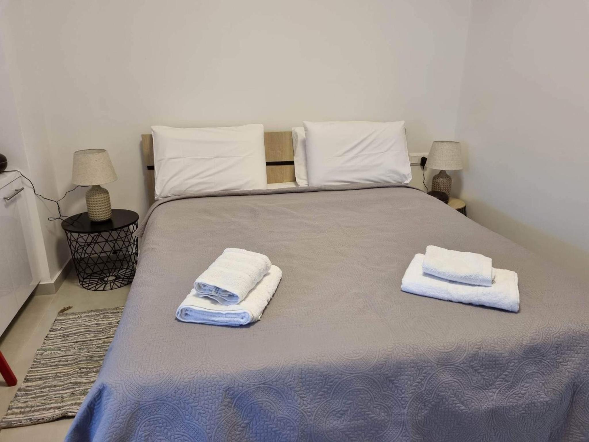 Modern studio apartment B