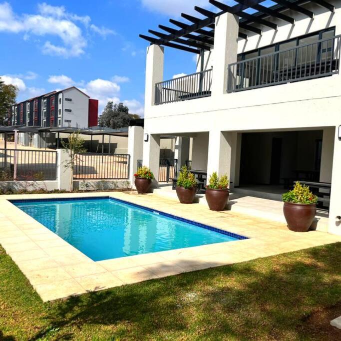 Stylish Executive Apartment with Power Backup