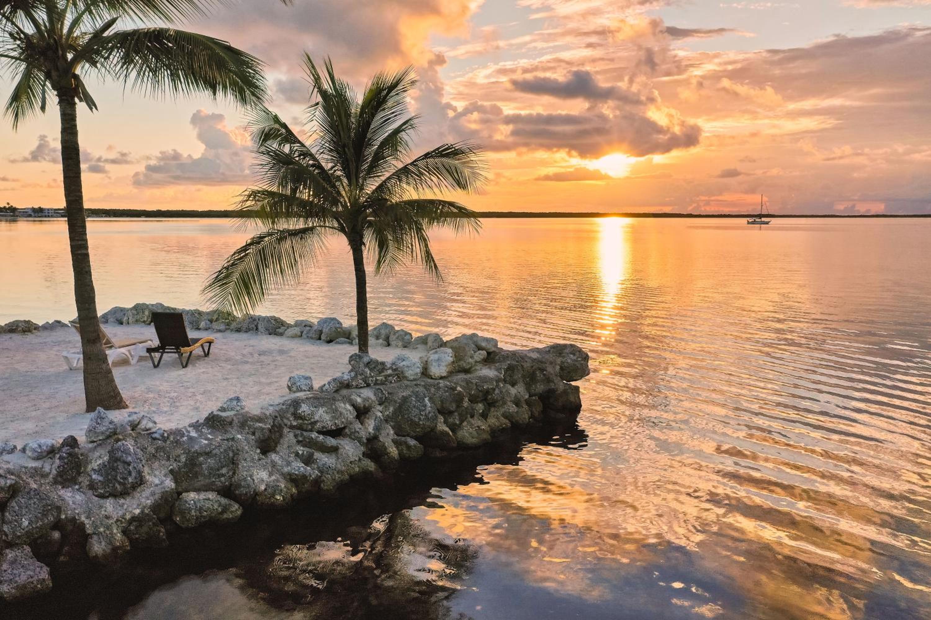 Dolphin Point Villas