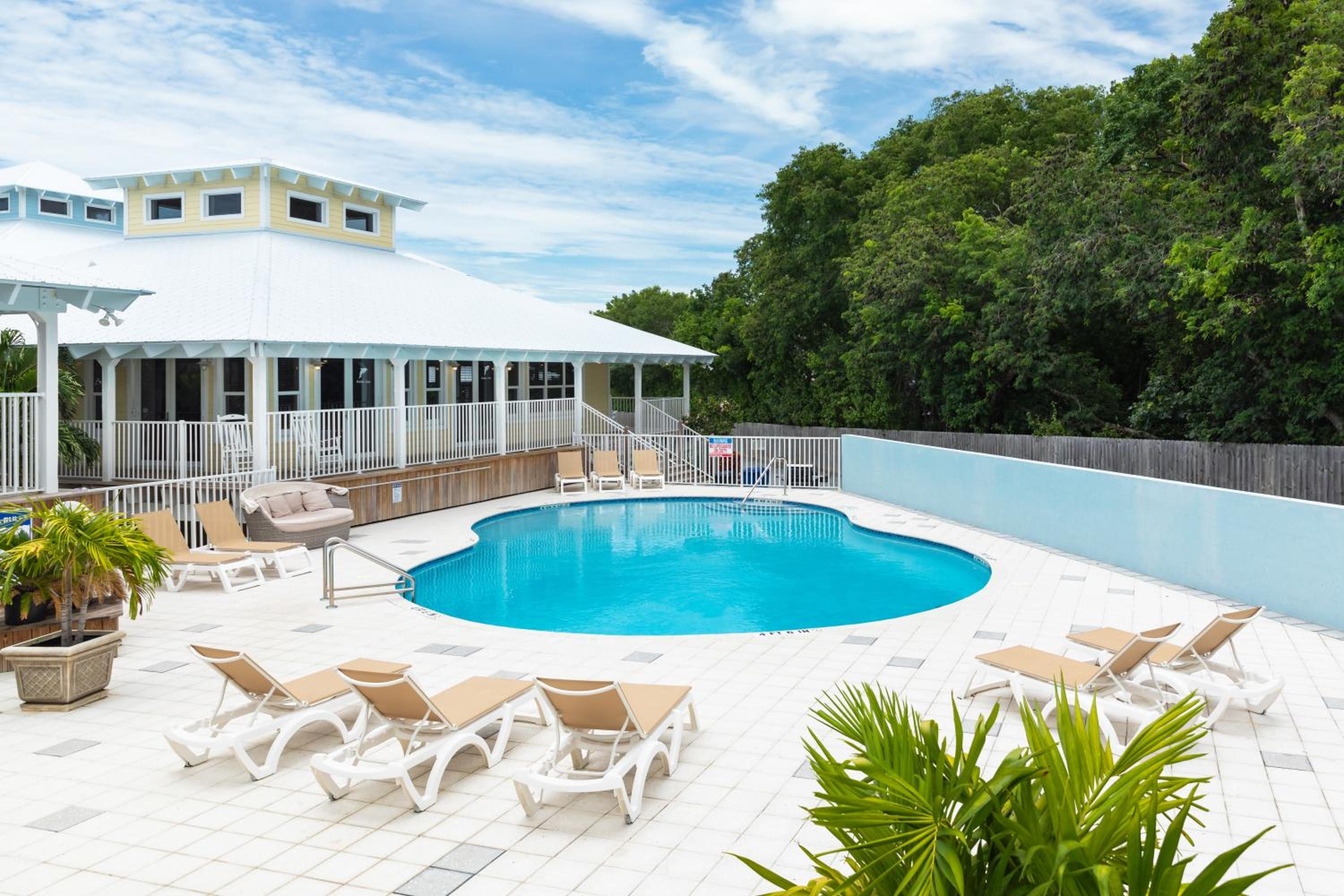 Dolphin Point Villas