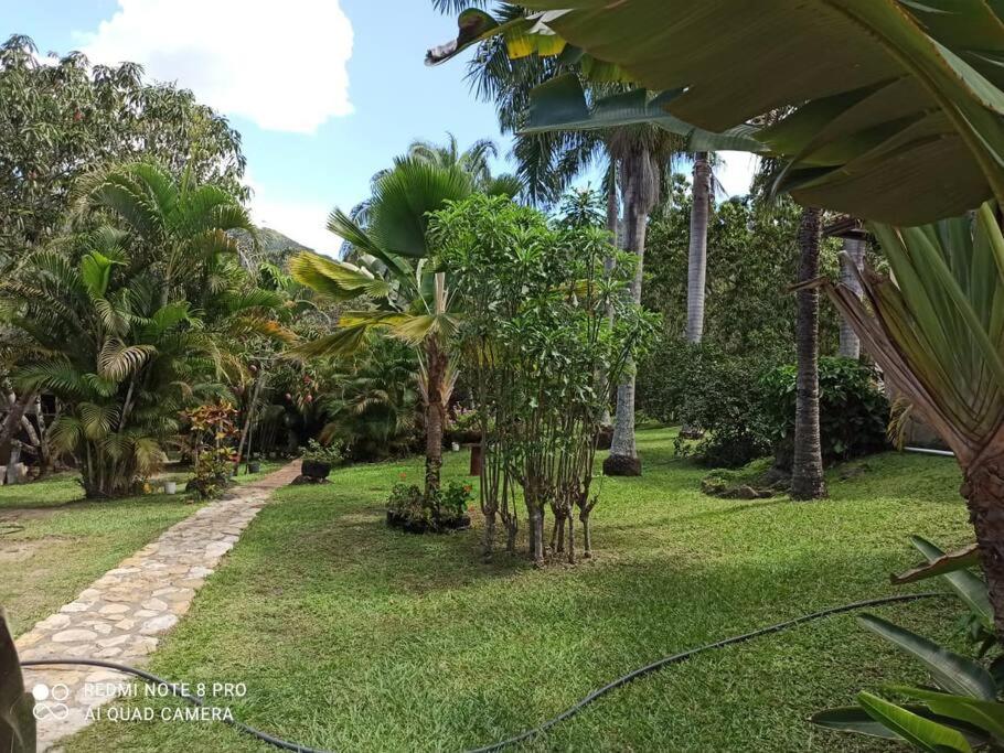 ANAPOIMA Villa Capri