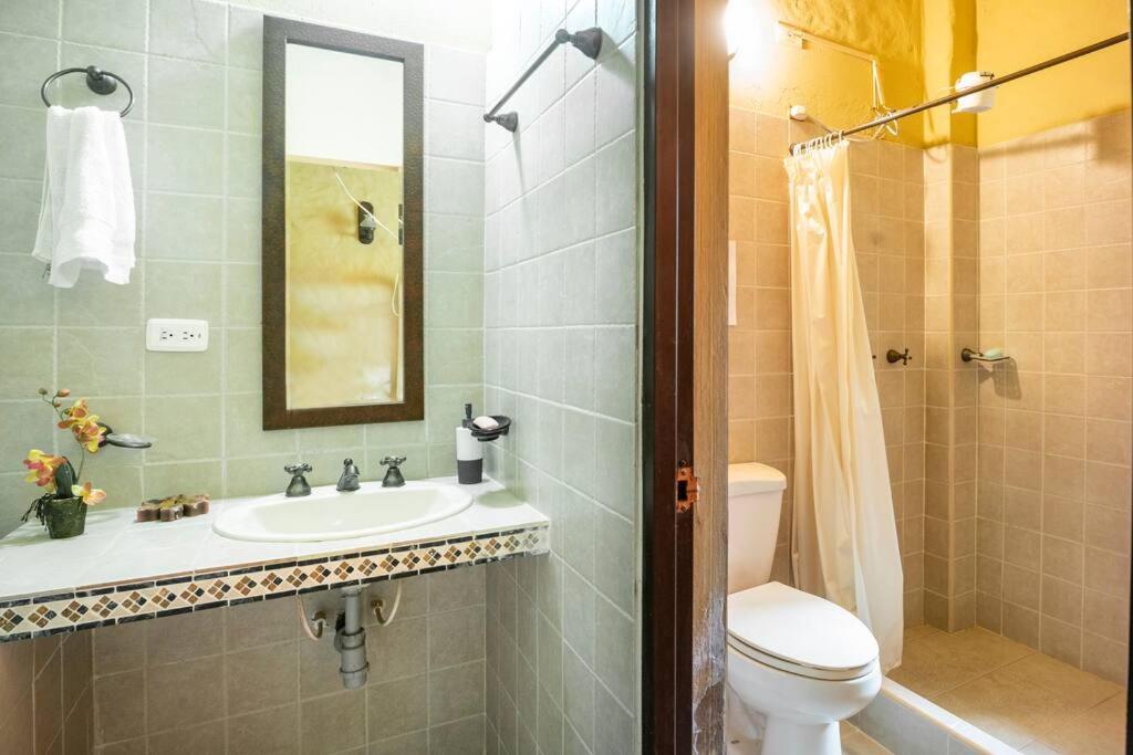 ANAPOIMA Villa Capri