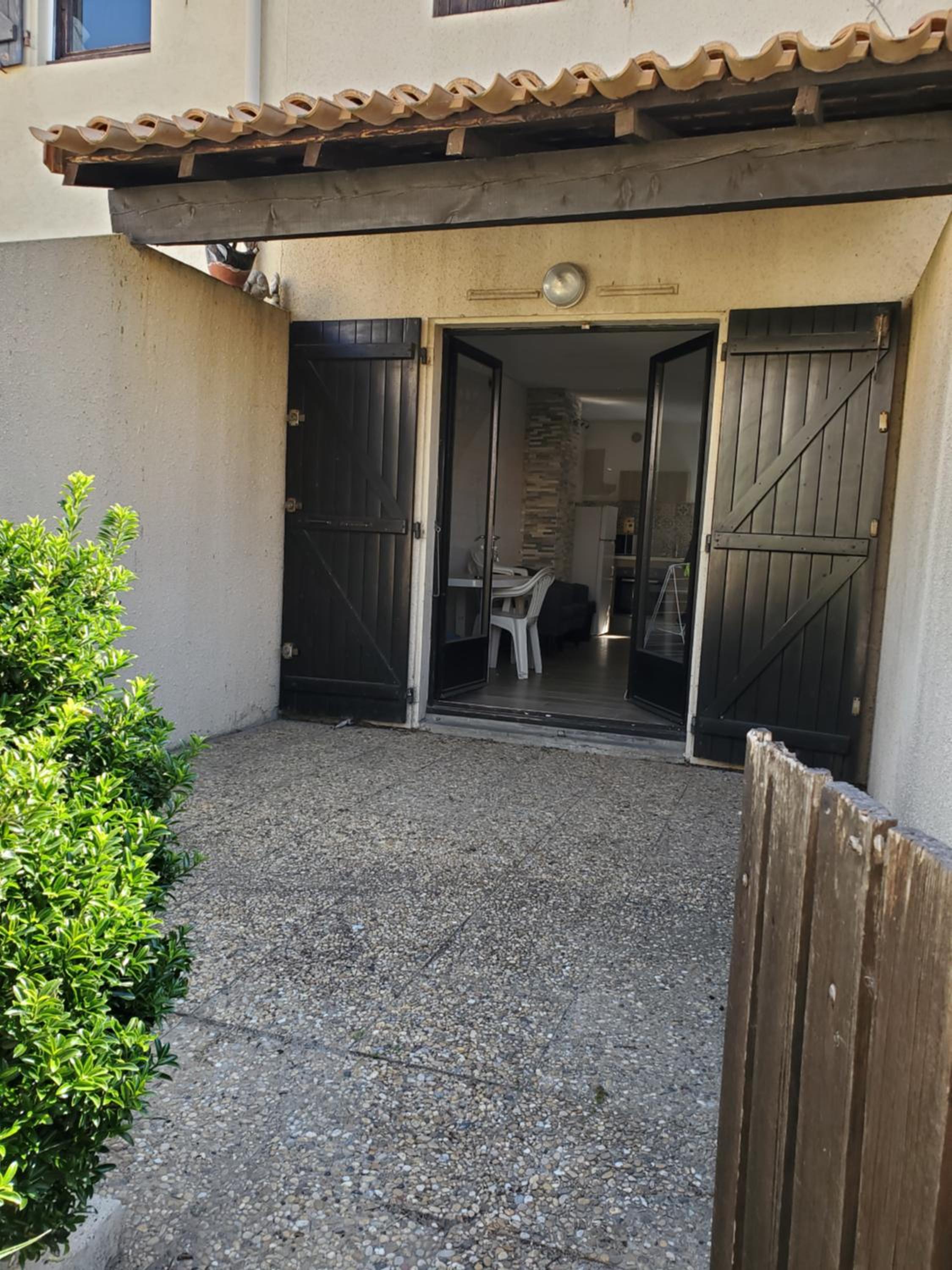 Photo 8