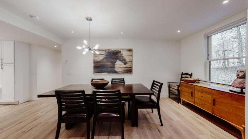 Ski In, Ski Out, 2 Bedroom Luxury Residence With Hot Tub Access And Expansive Views view 4