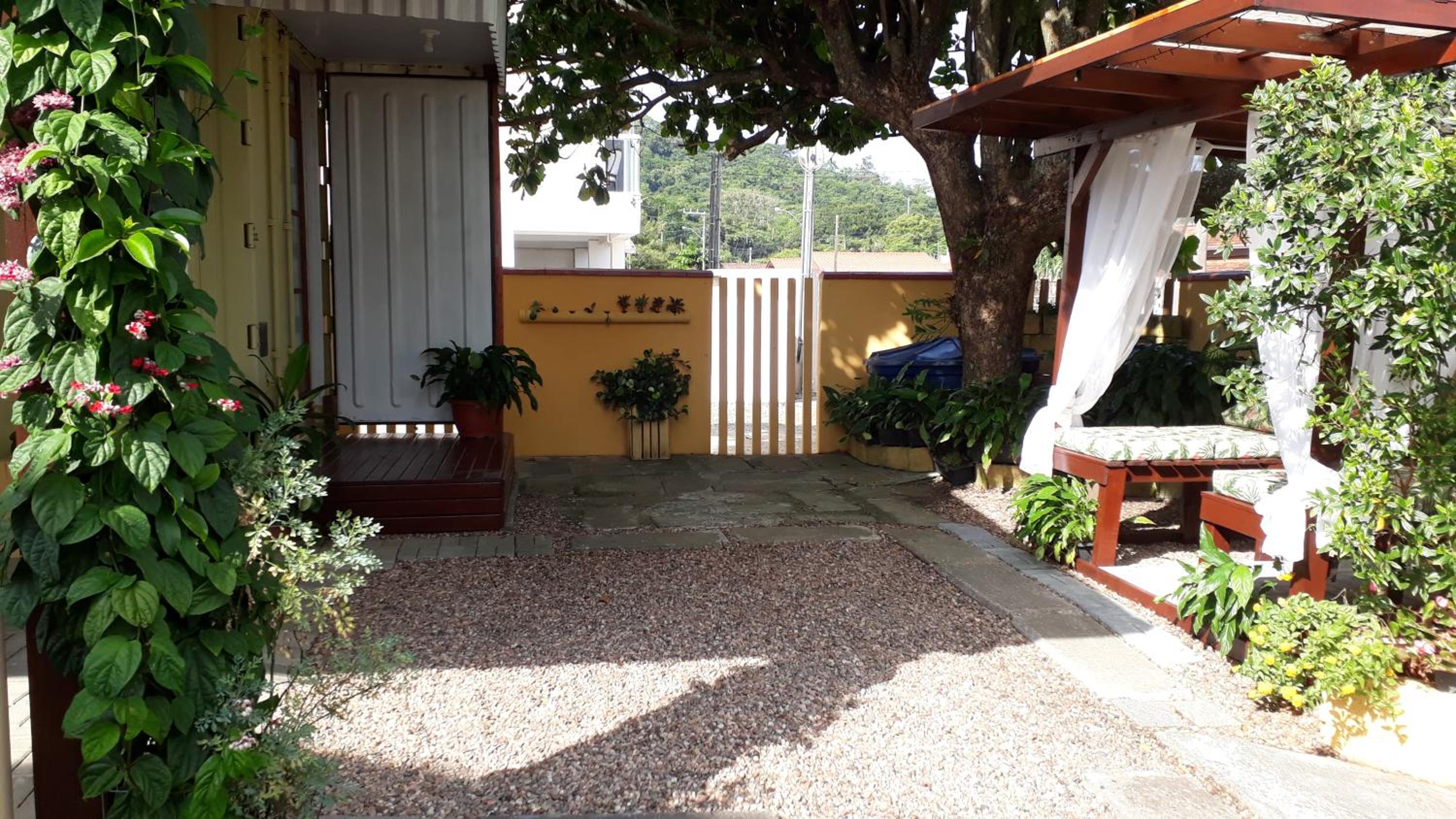 Kitinet Container próximo Praia e Beto Carrero