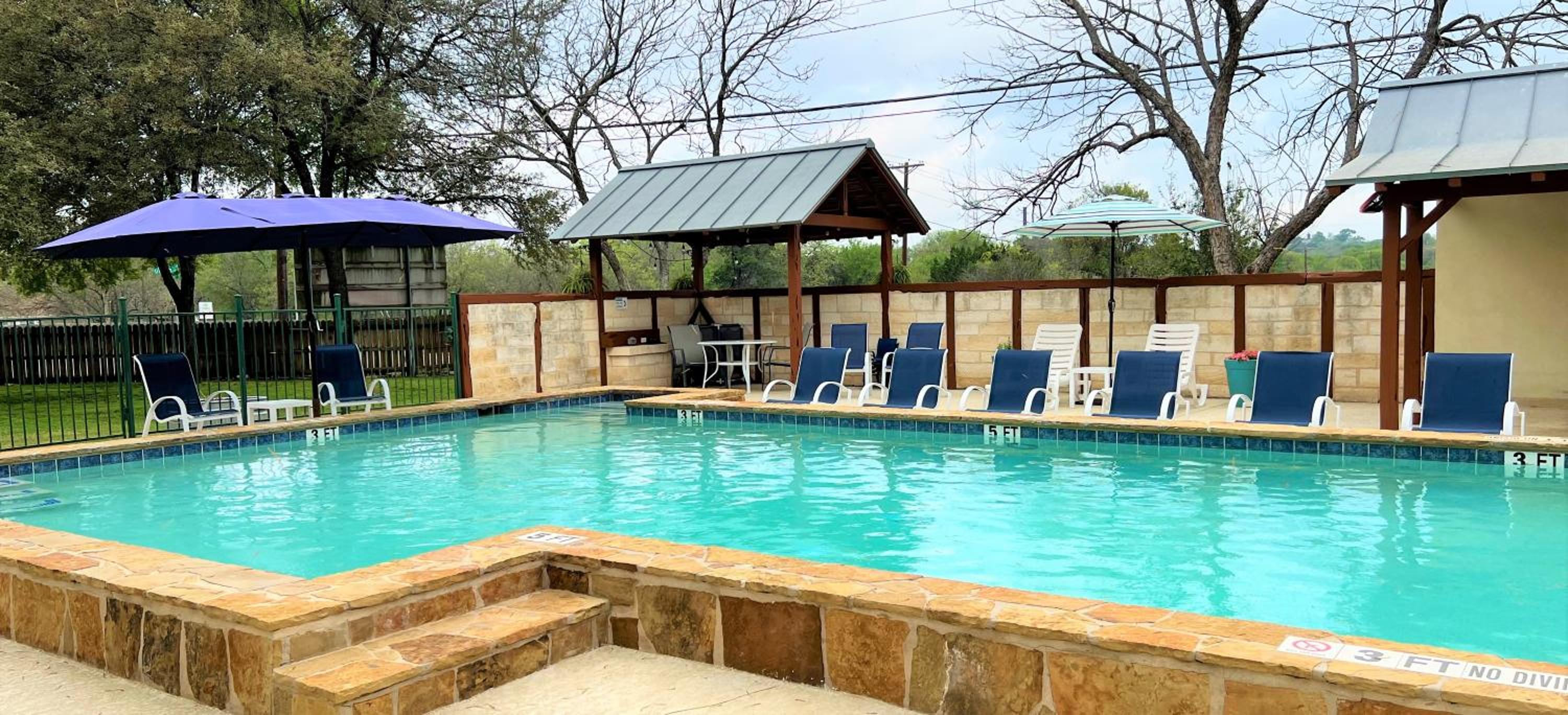 Gruene Cottages