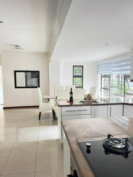 Cozy home with a pool in a leafy suburb of Lonehill, wake up to the sound of trees & birds!! view 2