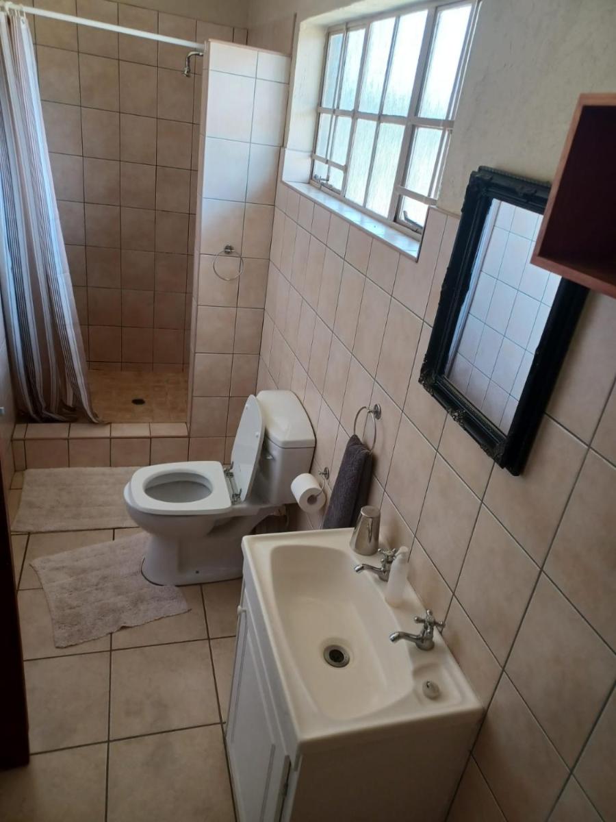 Photo 37