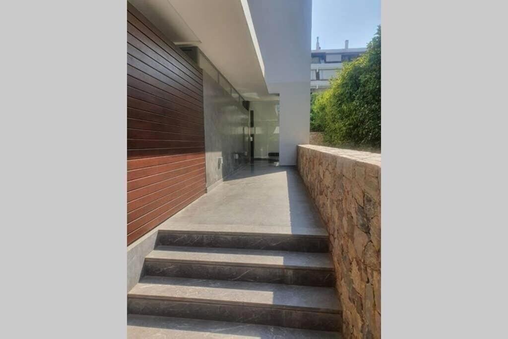 Hotel Elegant and Private Living by Neuvel - Image 1