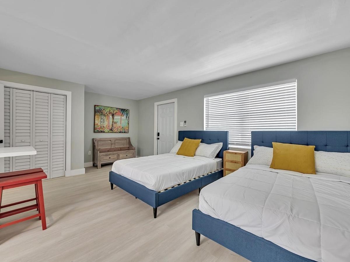 The Shell on Walnut Studio with Bath Hollywood Beach Free Parking