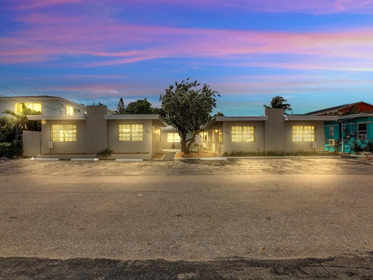The Shell on Walnut Studio with Bath Hollywood Beach Free Parking