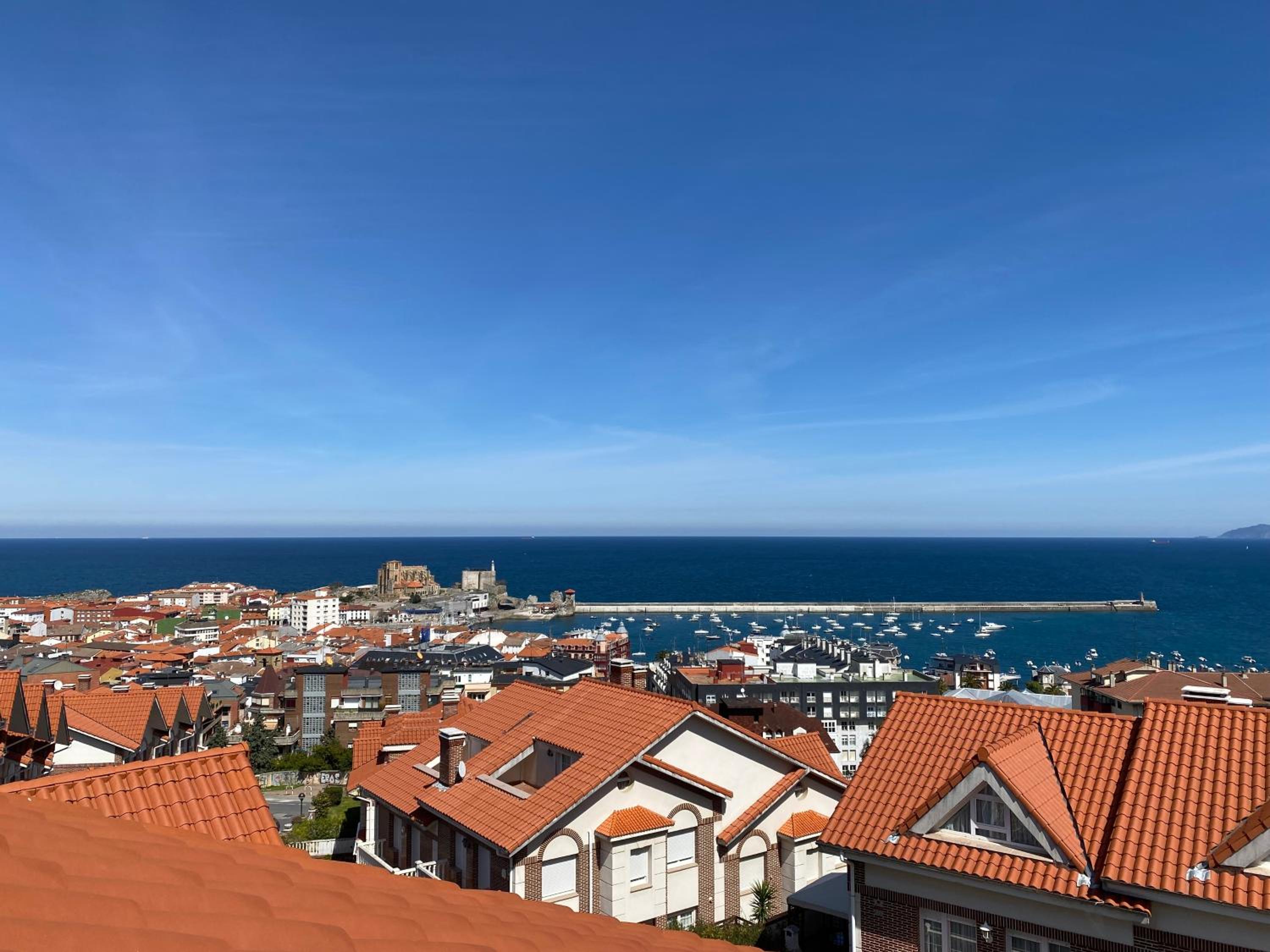 Villa ATENEA