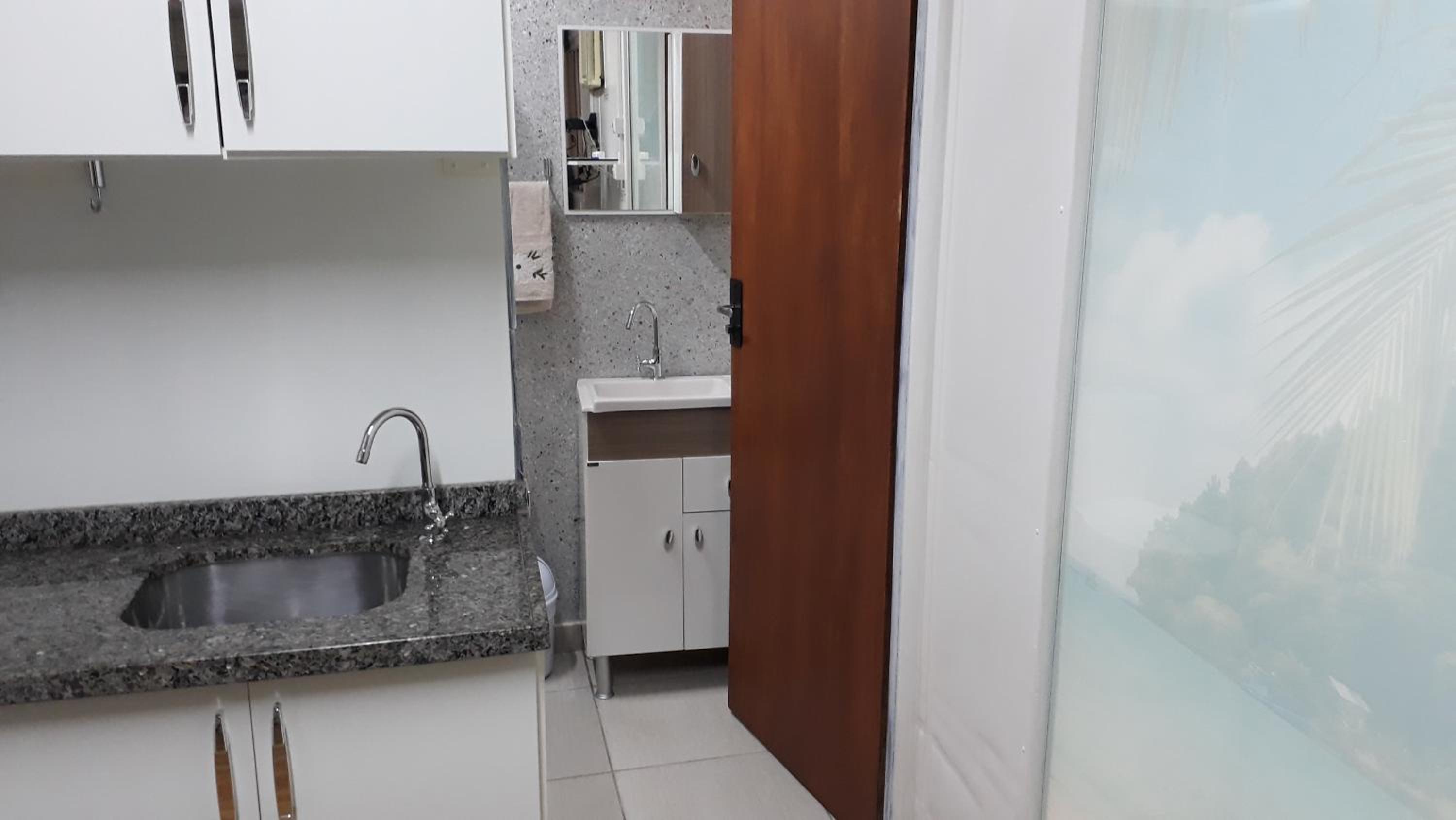 Kitinet Container próximo Praia e Beto Carrero