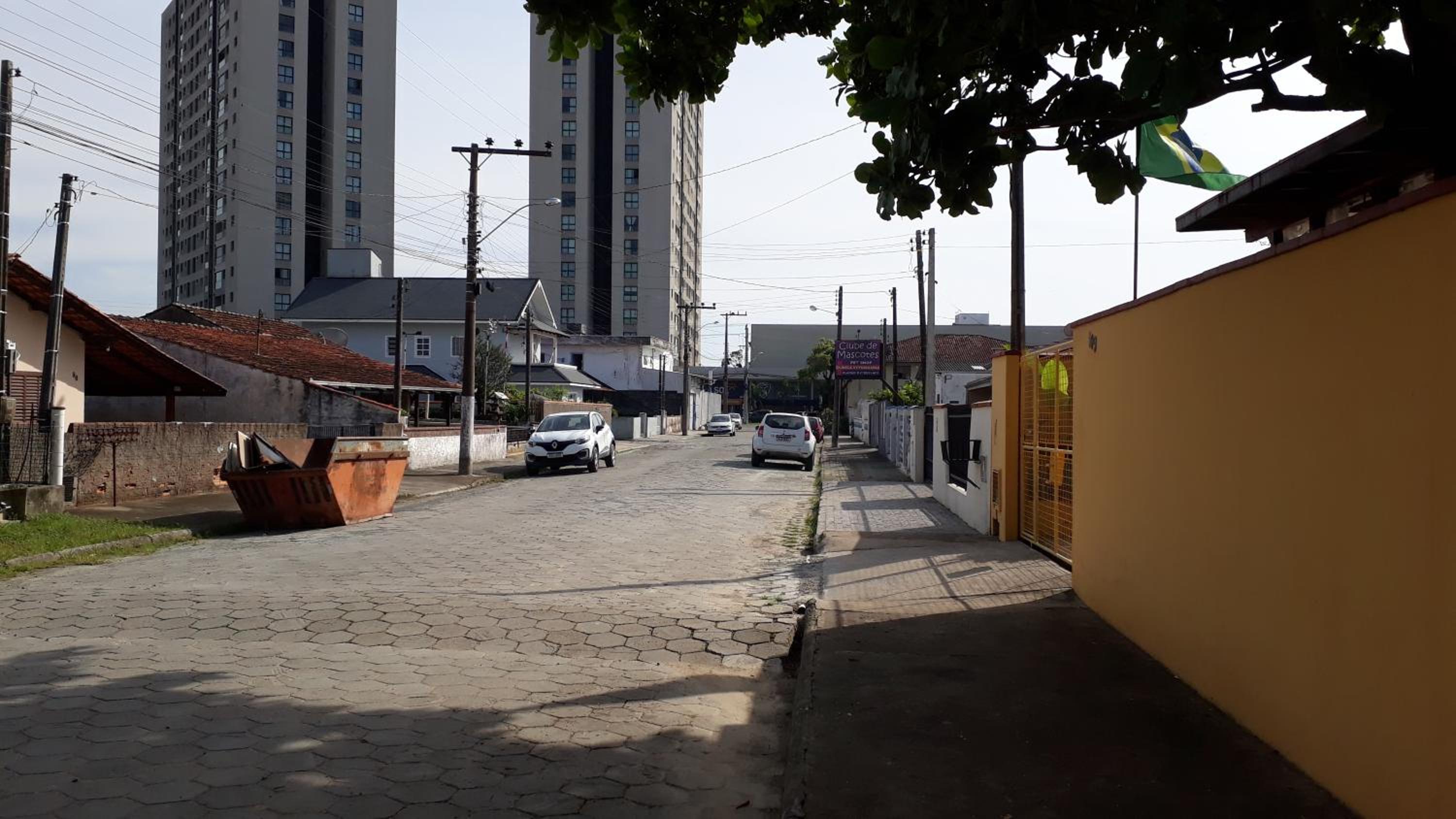 Kitinet Container próximo Praia e Beto Carrero