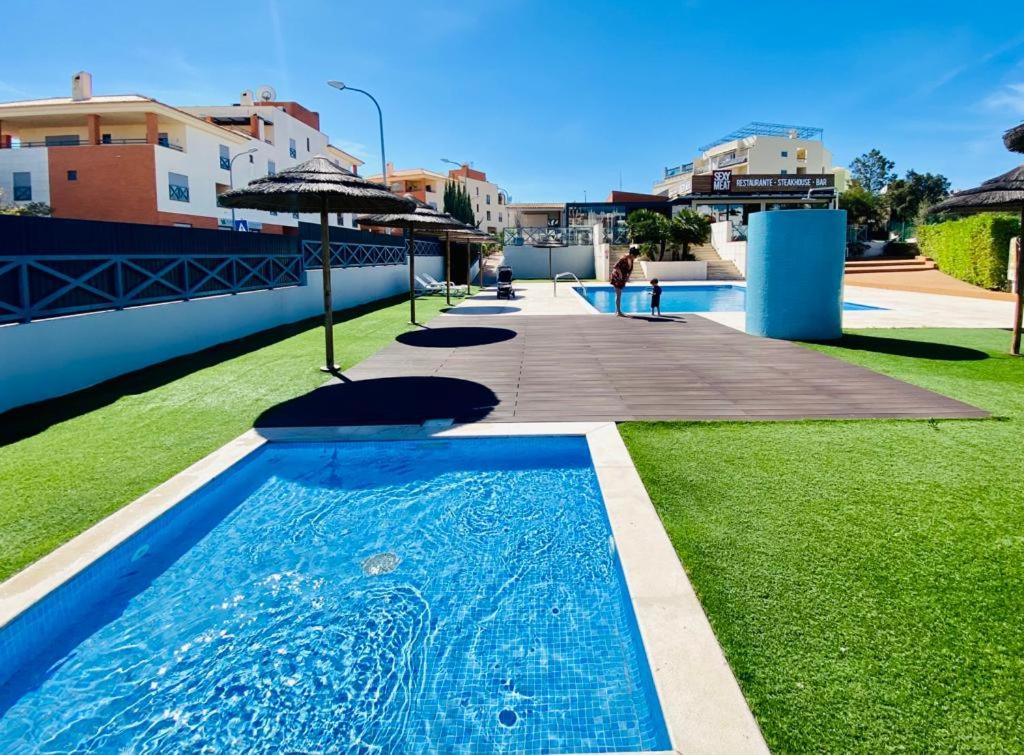 Corcovada, Sunny and Bright T1 with Large Terrace, Albufeira view 5