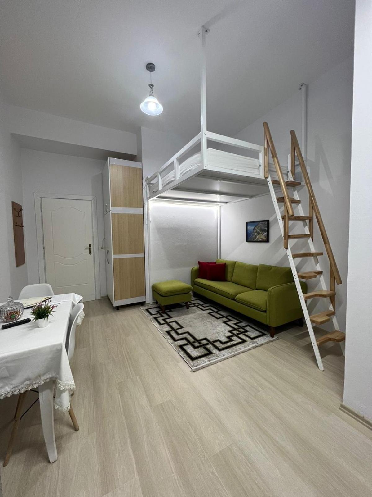 Comfy Studio APT close to Lake Park
