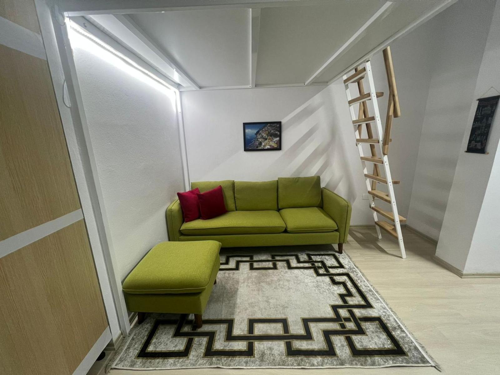 Comfy Studio APT close to Lake Park