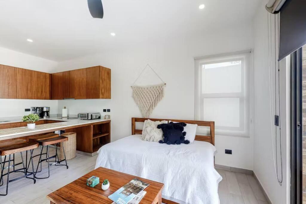 Spacious Condo, beautiful pool, Wi-Fi - Casa Kaanal 104 view 5