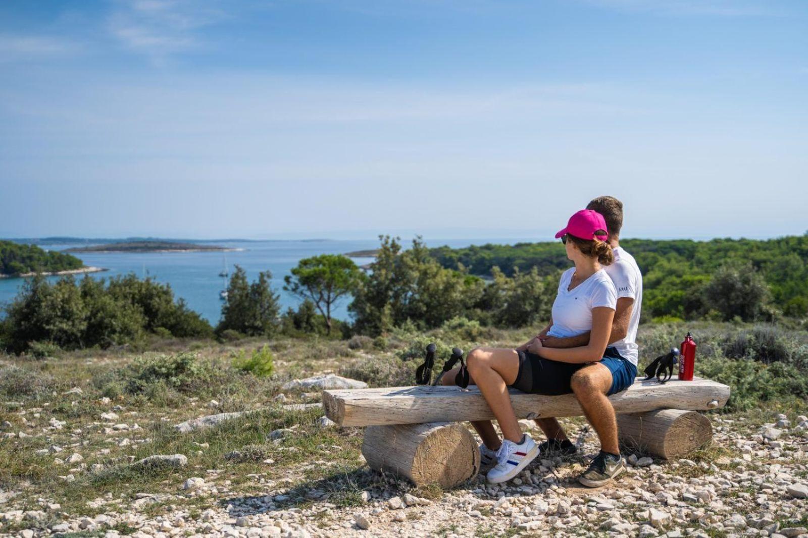 Photo 32