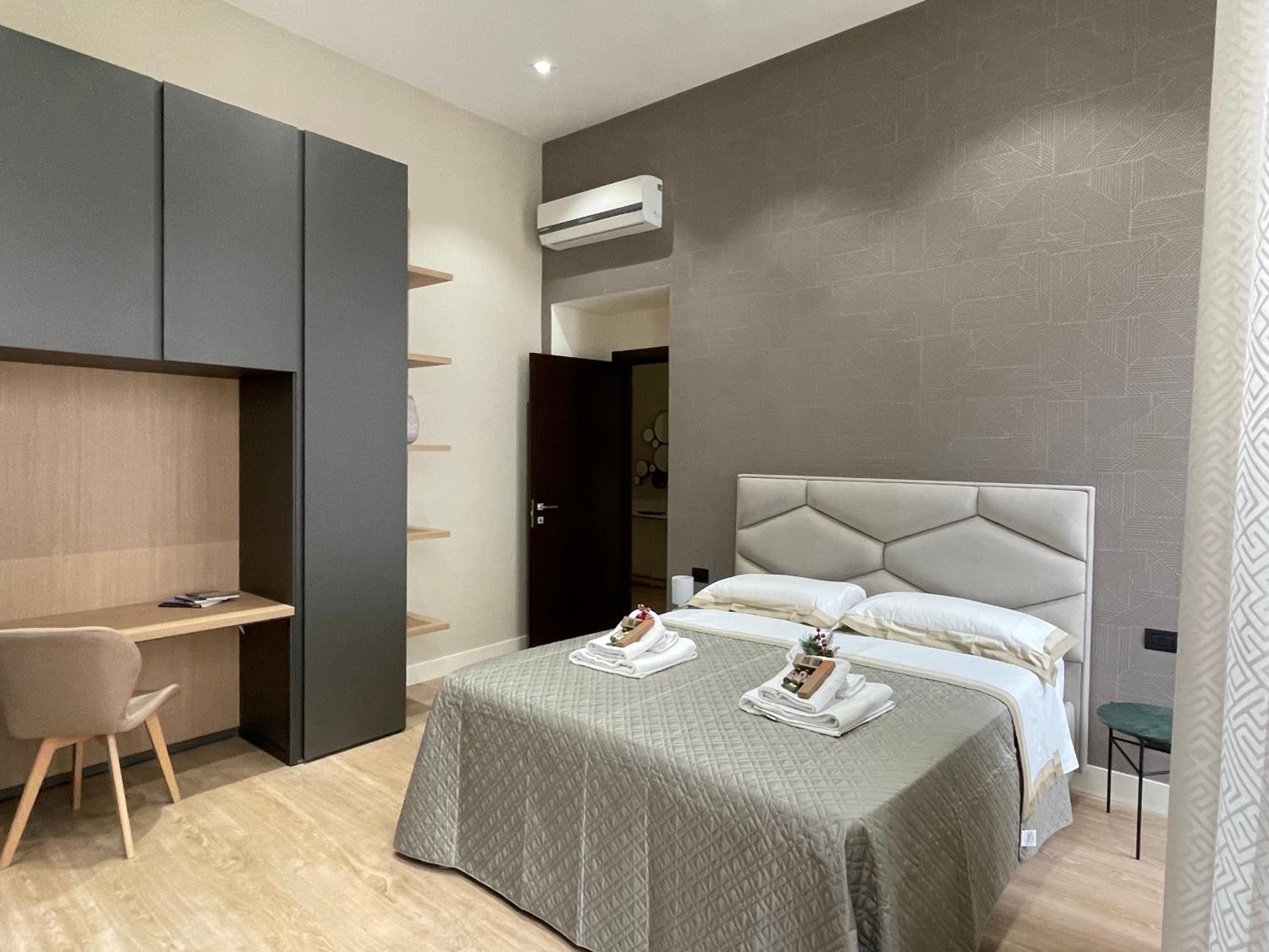 Napoli Mariana Luxury