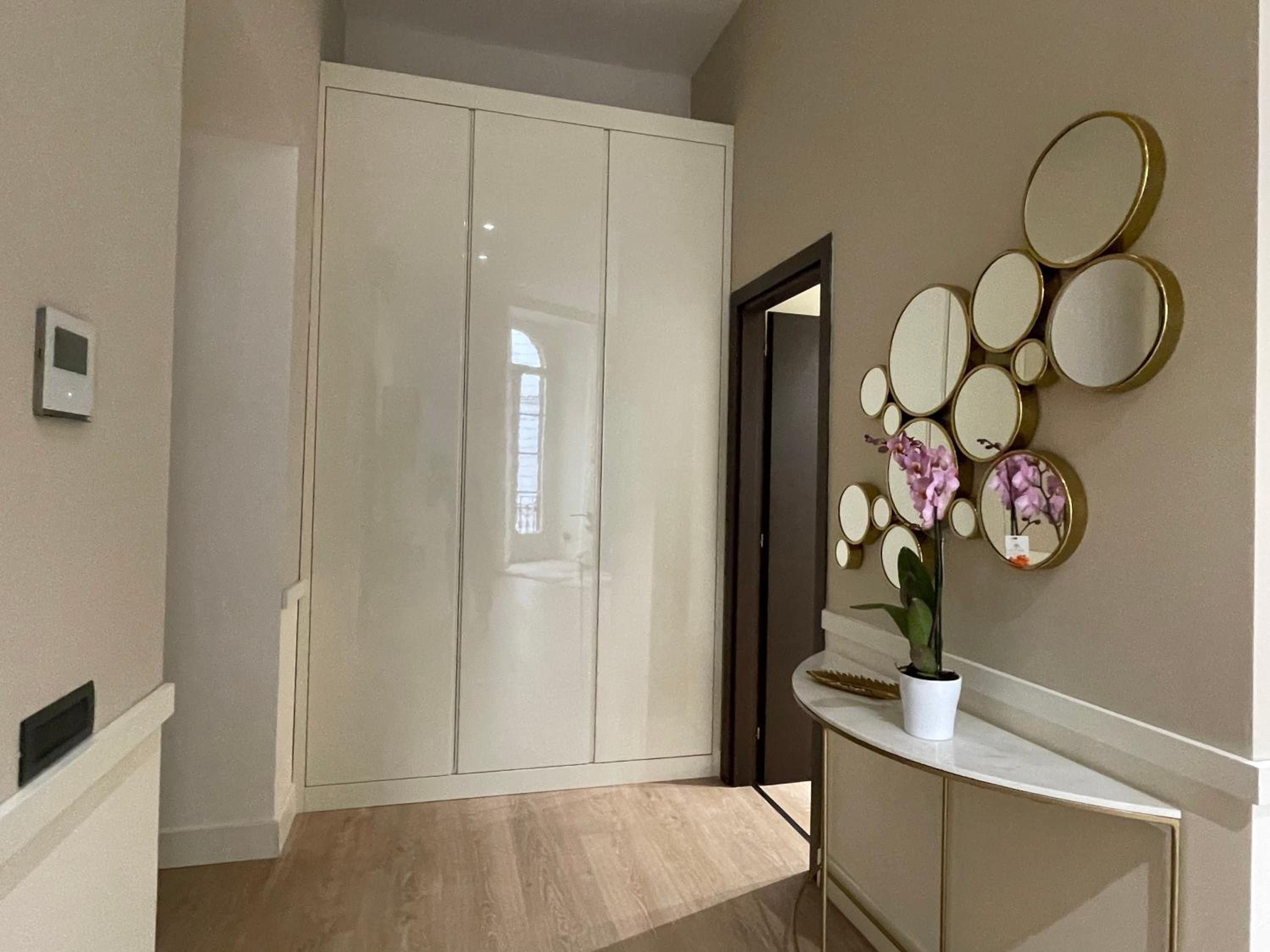 Napoli Mariana Luxury