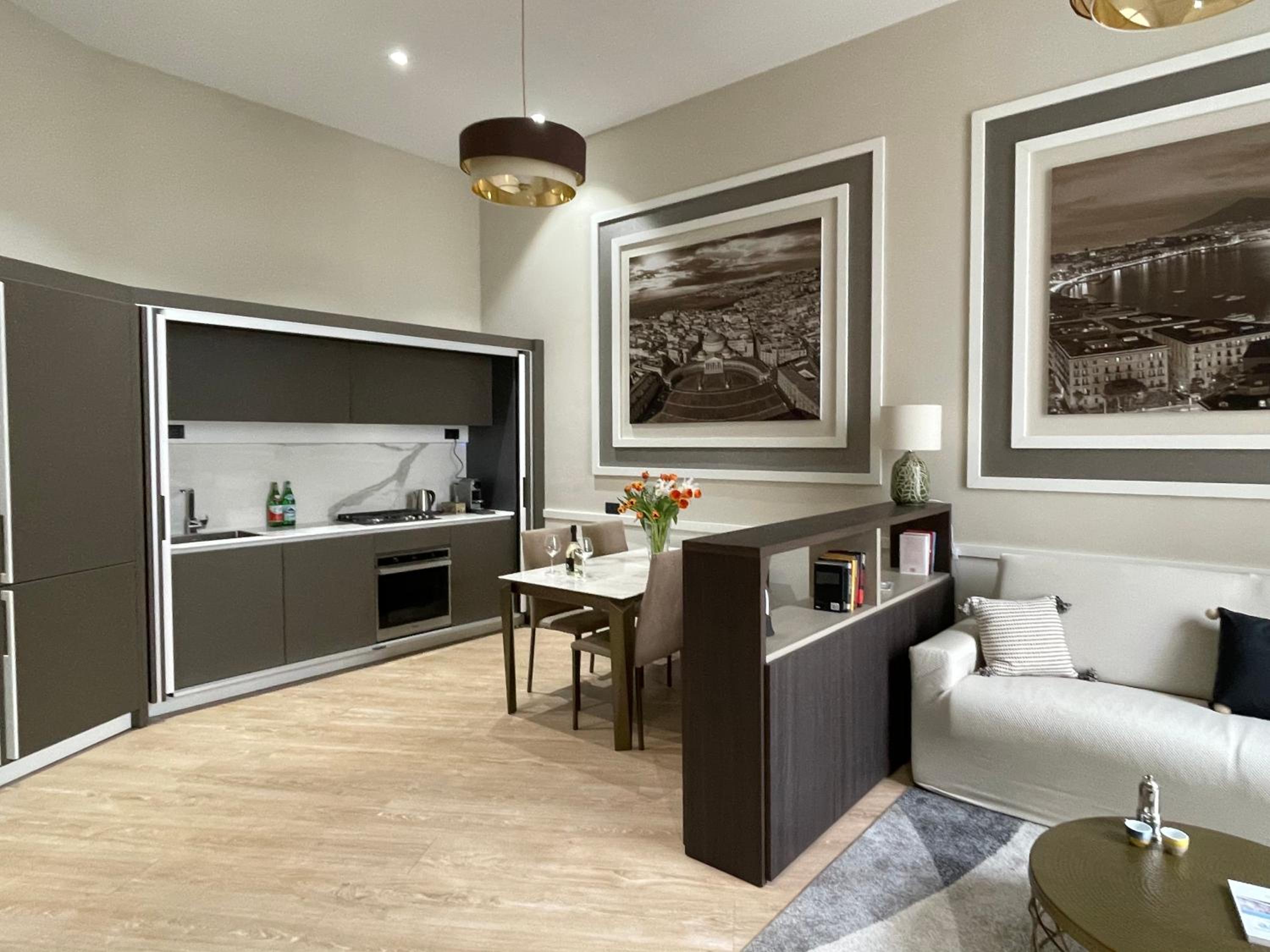 Napoli Mariana Luxury