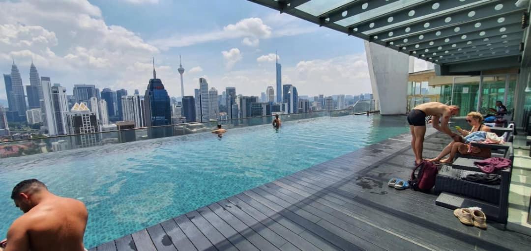 Regalia Suites KLCC View Rooftop Infinity Pool by SHI