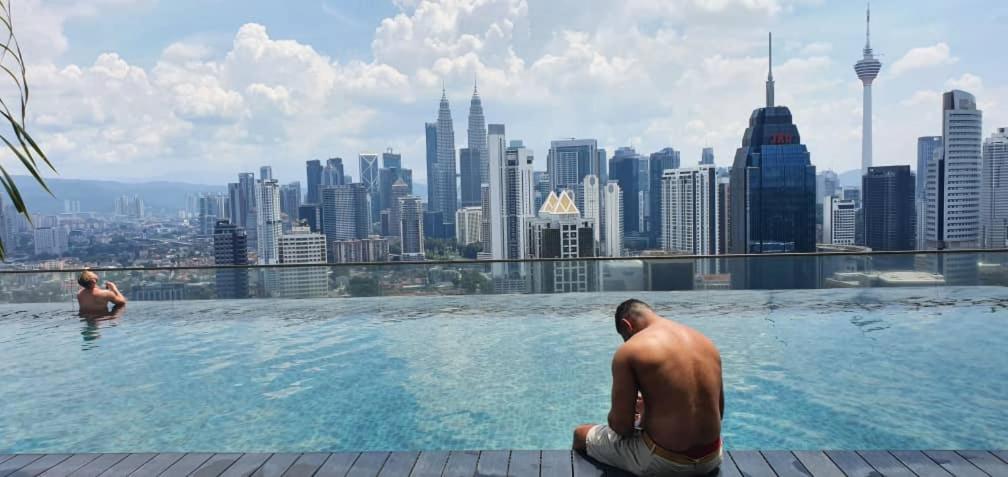 Regalia Suites KLCC View Rooftop Infinity Pool by SHI