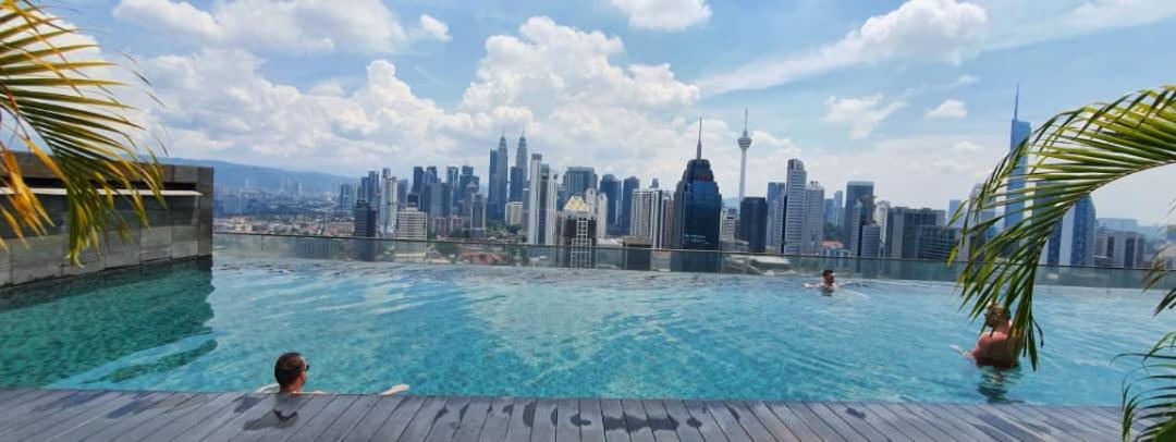 Regalia Suites KLCC View Rooftop Infinity Pool by SHI