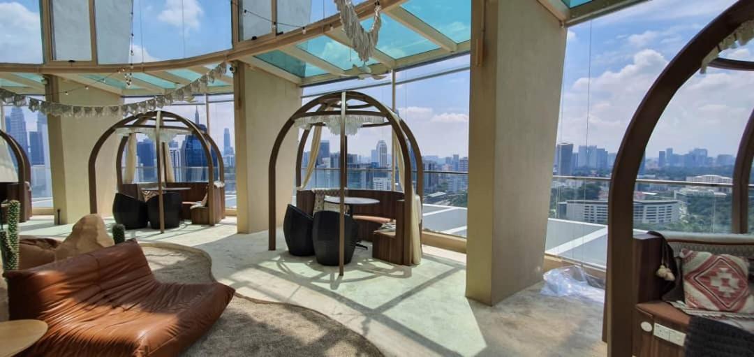 Regalia Suites KLCC View Rooftop Infinity Pool by SHI