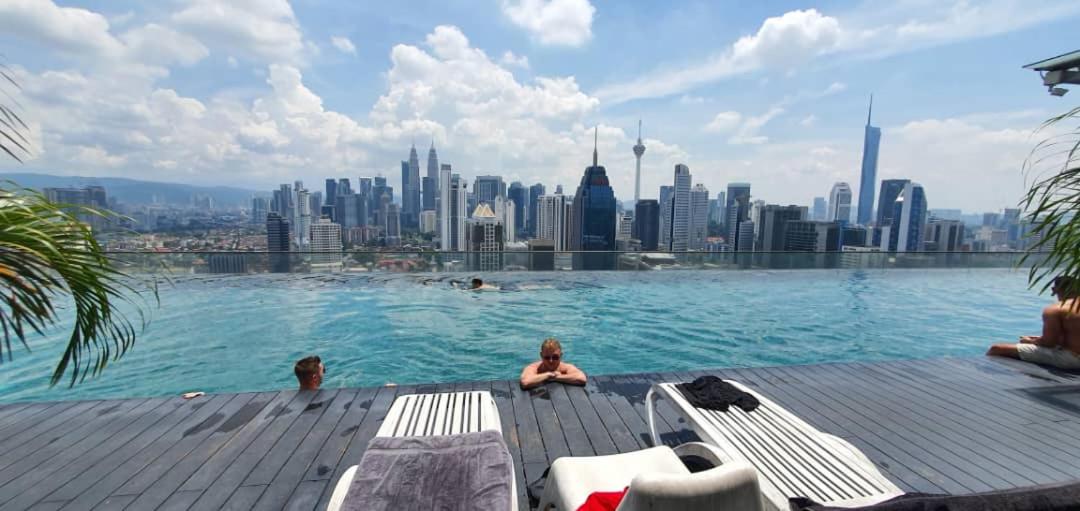 Regalia Suites KLCC View Rooftop Infinity Pool by SHI