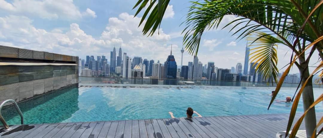 Regalia Suites KLCC View Rooftop Infinity Pool by SHI