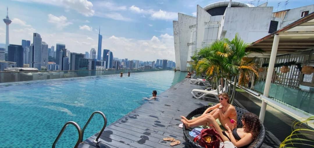 Regalia Suites KLCC View Rooftop Infinity Pool by SHI