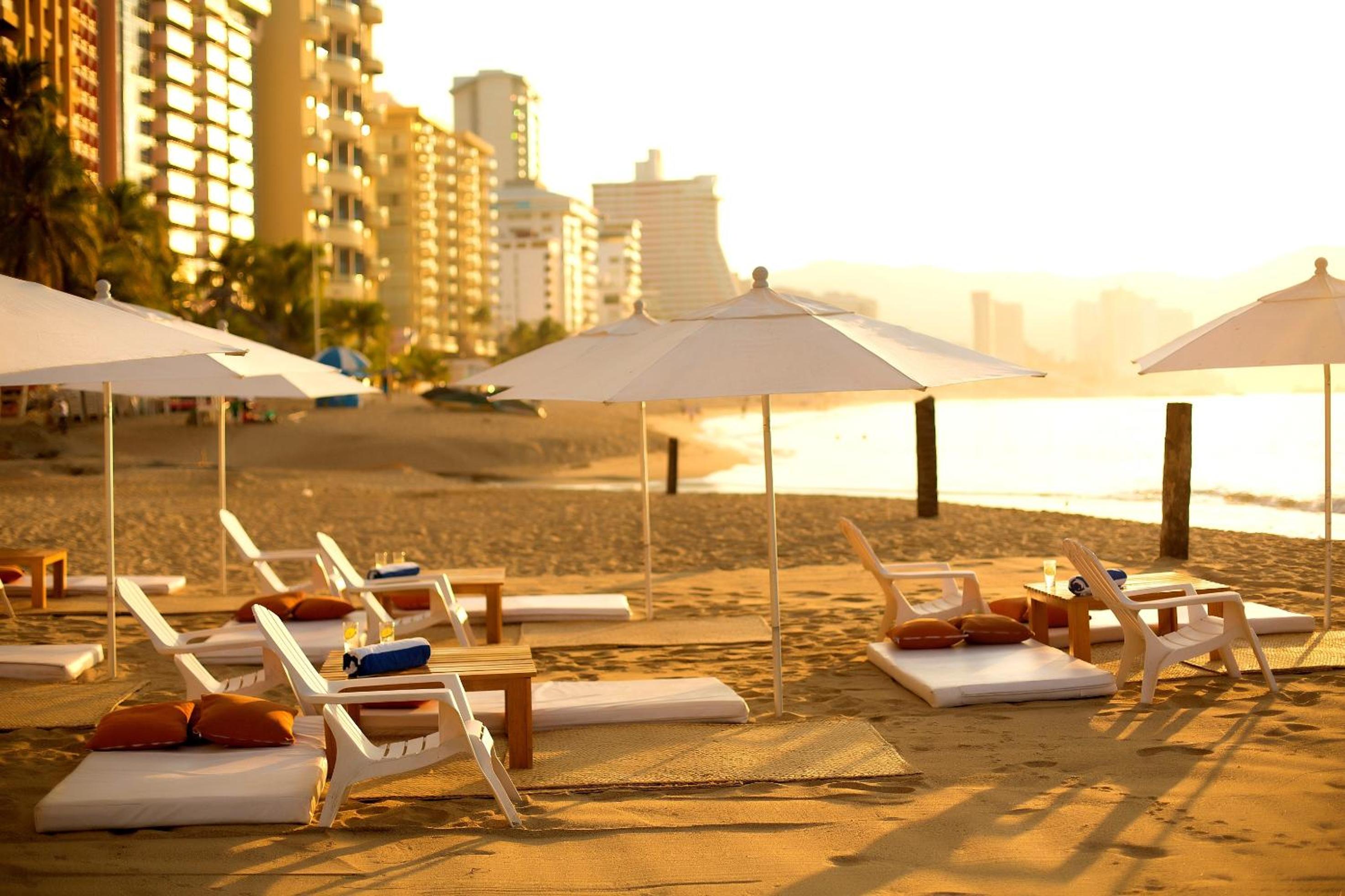 Krystal Beach Acapulco - Property Image 11