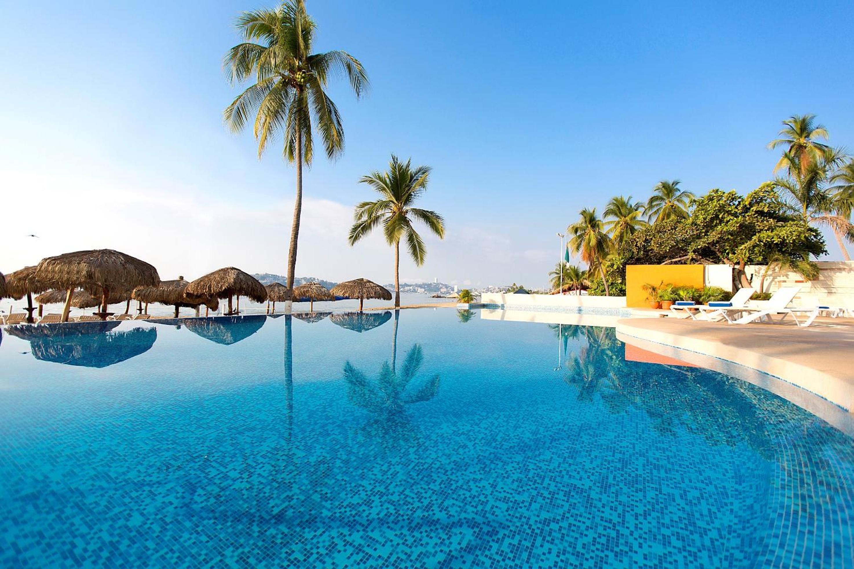 Krystal Beach Acapulco - Property Image 10