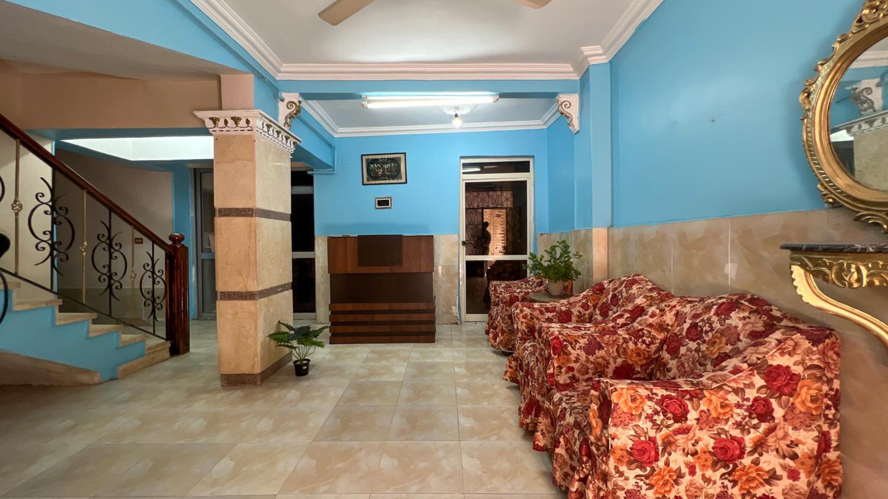 Pyramids Road Guest House