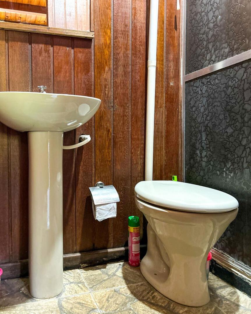 Chale com churrasqueira e lazer Nova Friburgo RJ