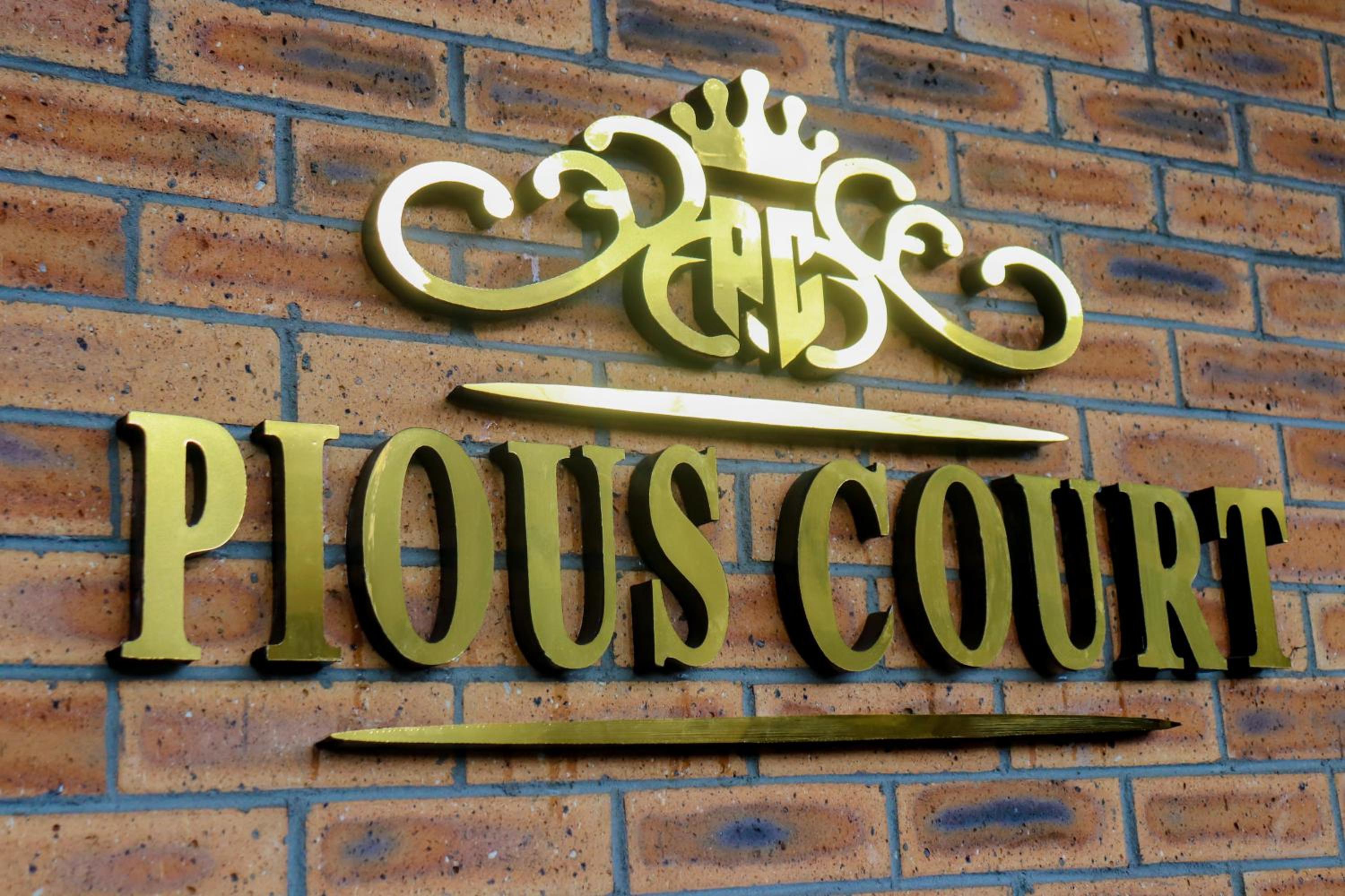 Pious Court Guest House Old GRA view 2