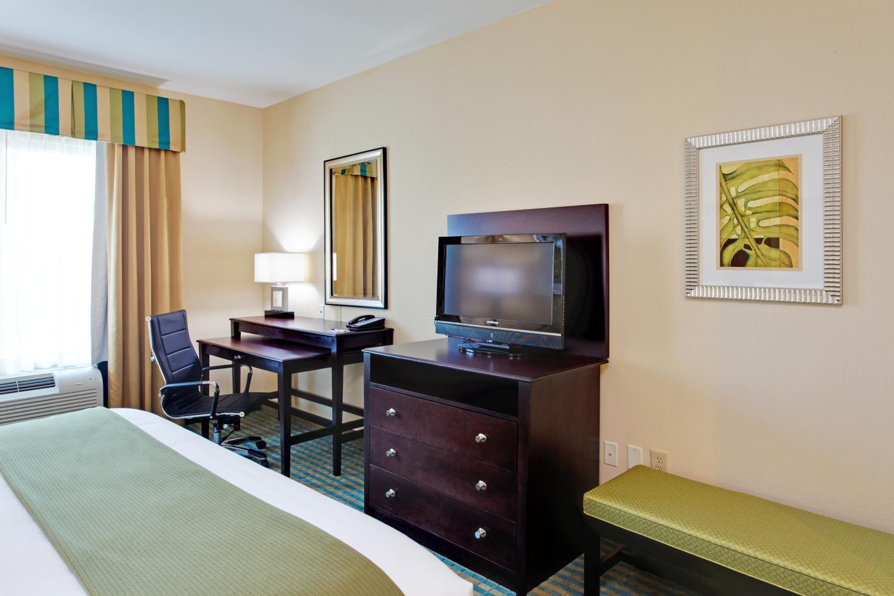 Holiday Inn Express Hotel & Suites Gulf Shores by IHG