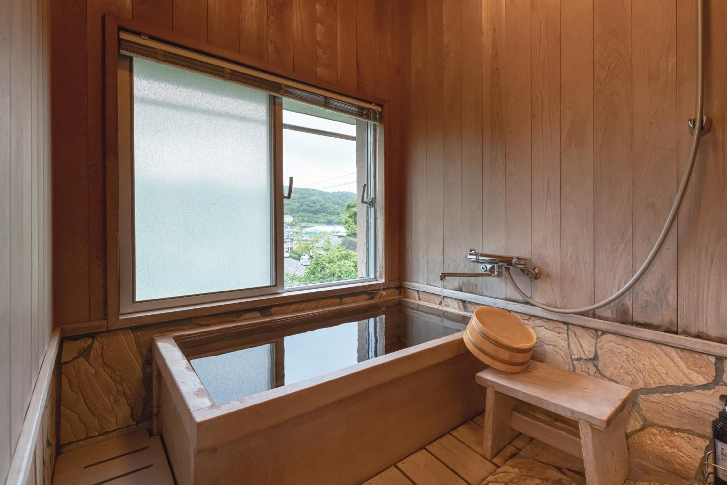 IKI RETREAT by Onko Chishin