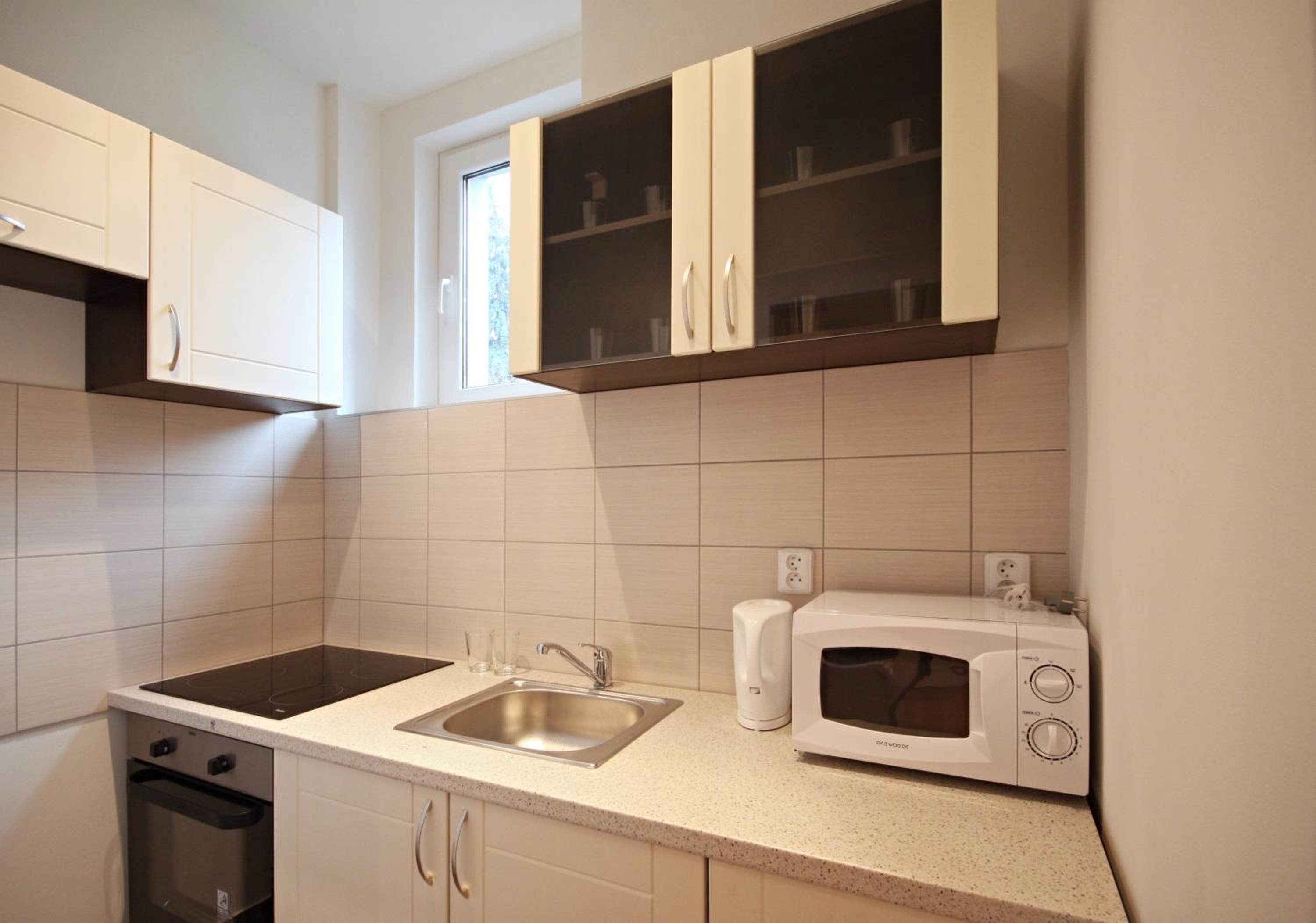 Jezerka Apartments - Free Parking - Easy Access to Center